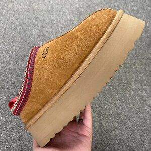 UGG Tazz Shearling Lined Platform Shoes In Chestnut